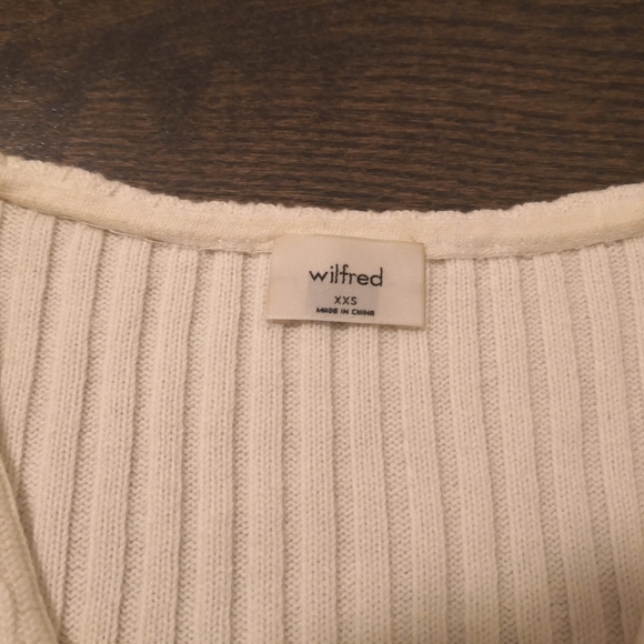 Aritzia Wilfred Pearl Cardigan - Picture 4 of 4